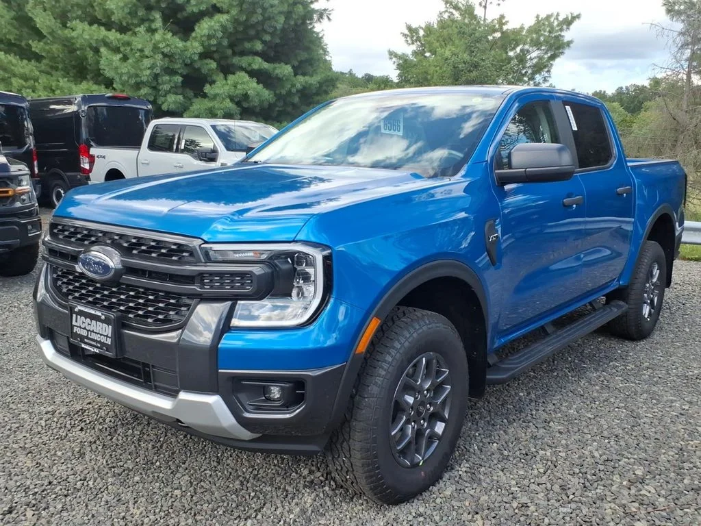 New 2026 Velocity Blue Metallic Ford XLT image 3