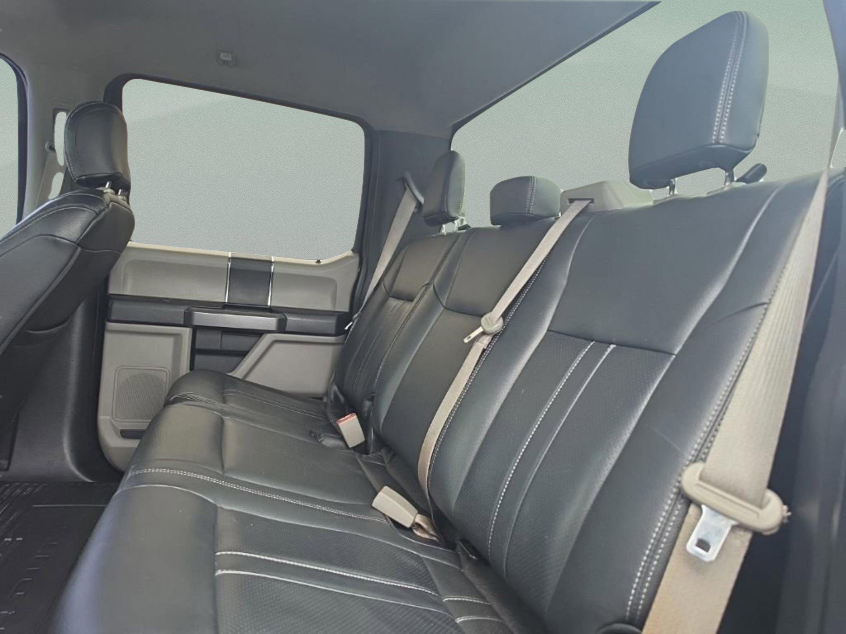Used 2019 Black Ford XLT image 26