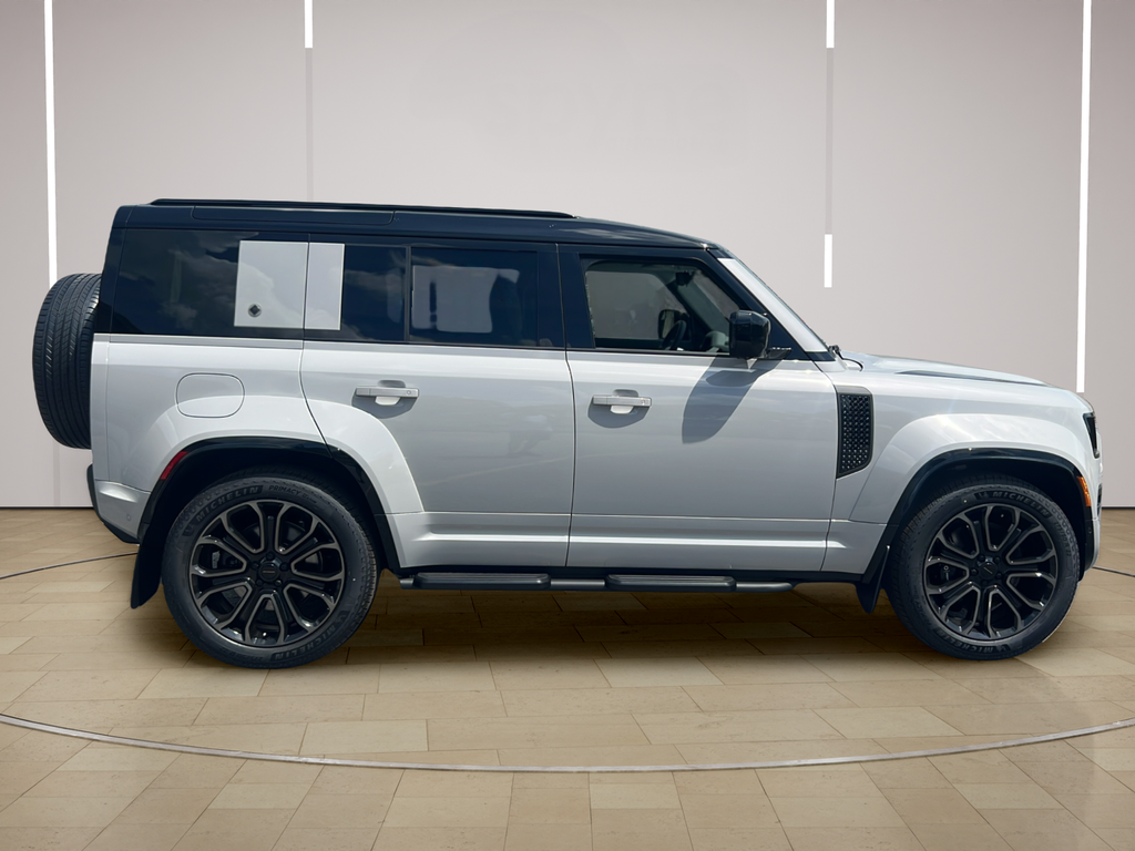 New 2026 Gray Land Rover  OCTA image 8