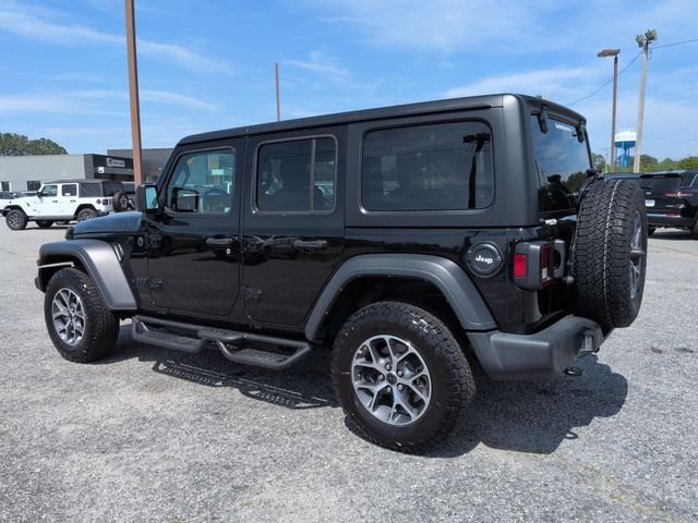 Used 2023 Black Jeep Sport S image 3
