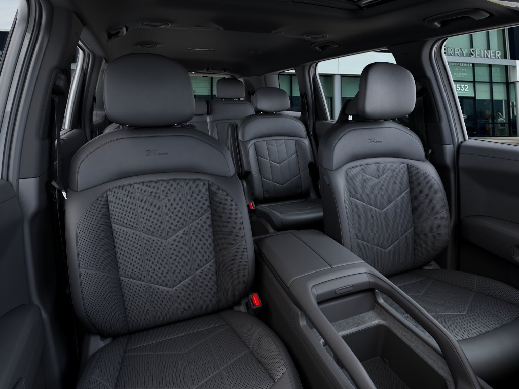New 2027 Glacial White Pearl Kia X-Line EX image 15