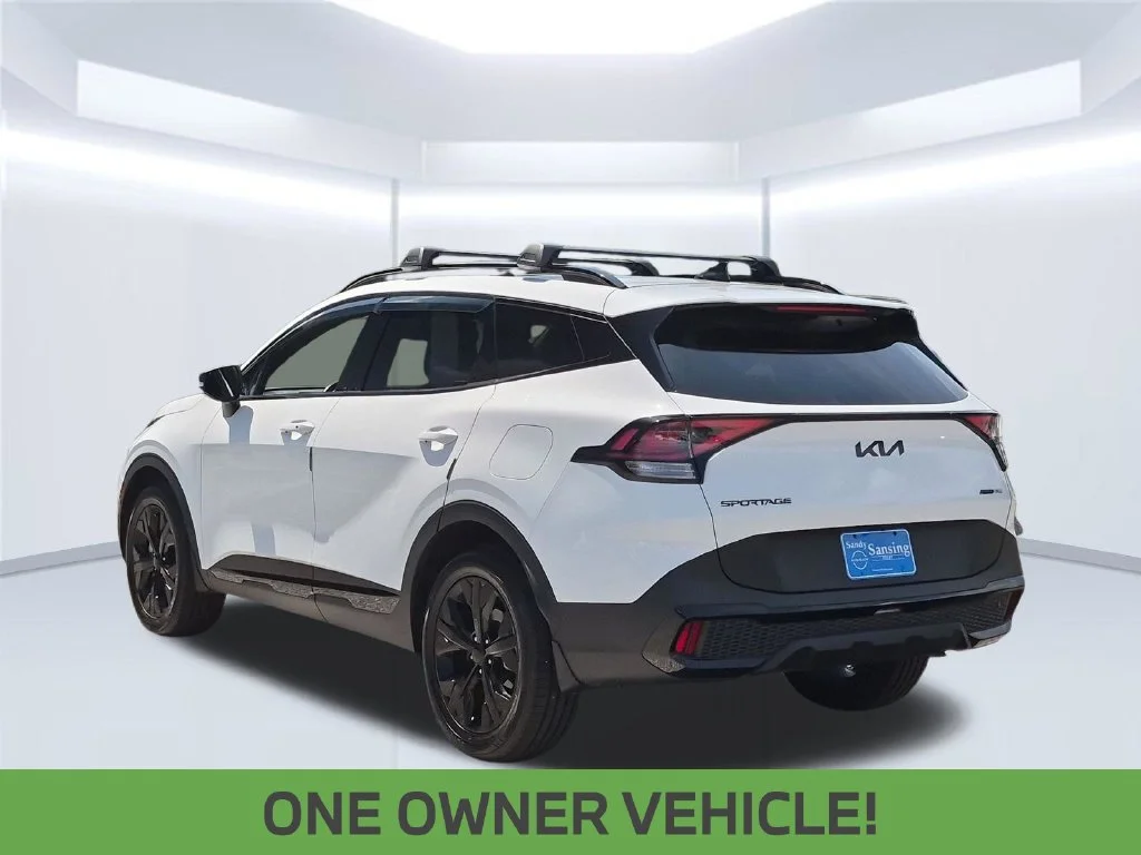 Used 2025 White Kia X-Line image 4