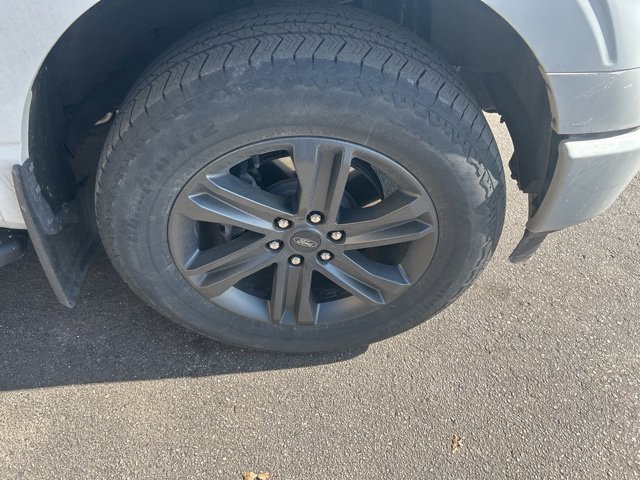 Used 2023 Avalanche Ford XLT image 5