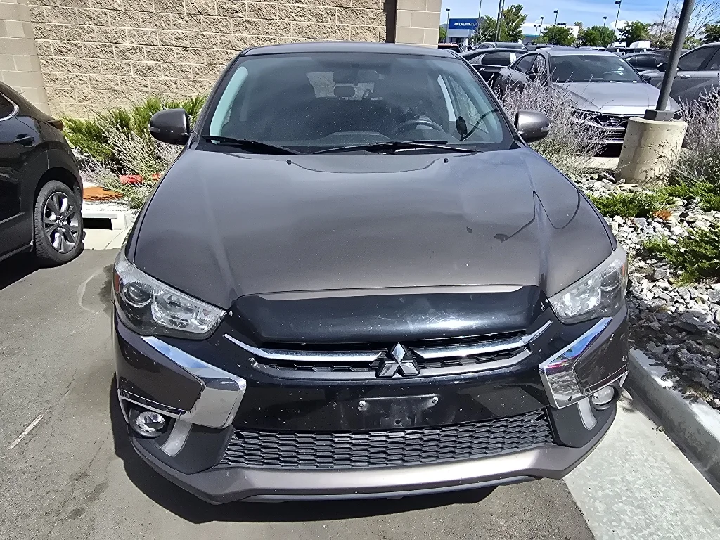 Used 2018 Quartz Brown Metallic Mitsubishi SE 2.4 image 8