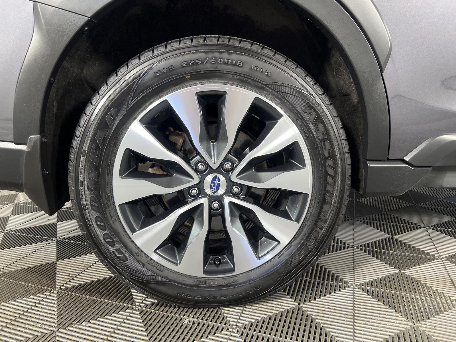 Used 2025 Magnetite Gray Metallic Subaru Limited image 25