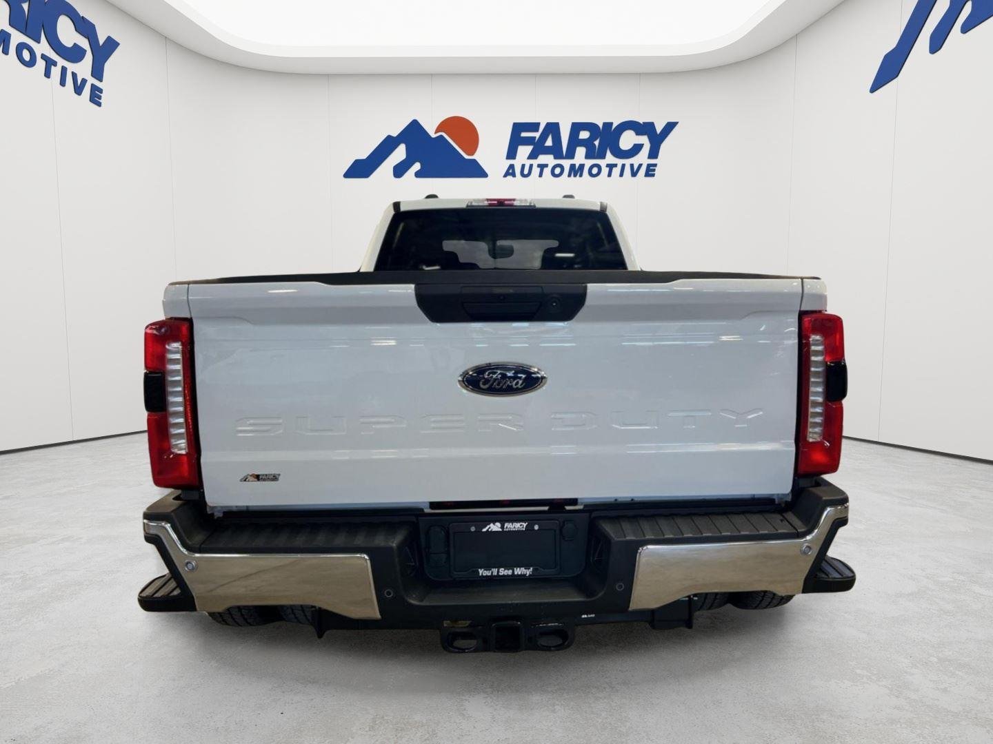 New 2026 Oxford White Ford F-350® XLT image 4