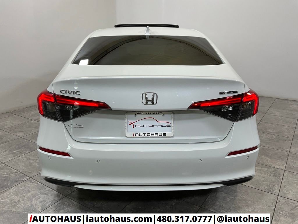 Used 2024 White Honda Touring image 6