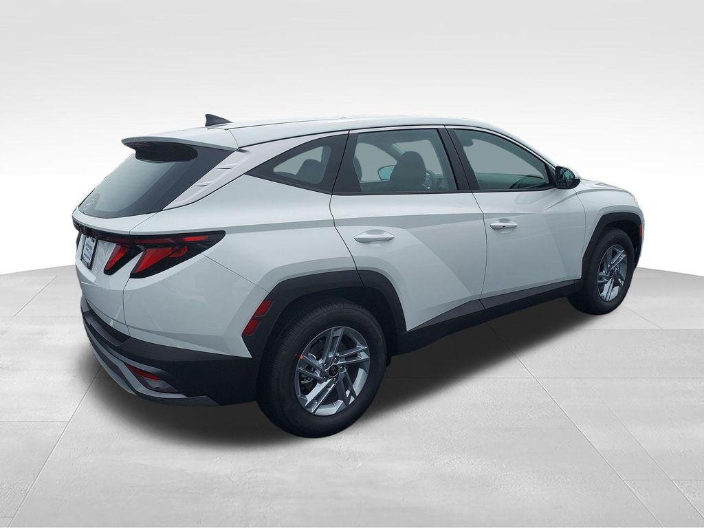 New 2026 White Hyundai SE FWD image 5