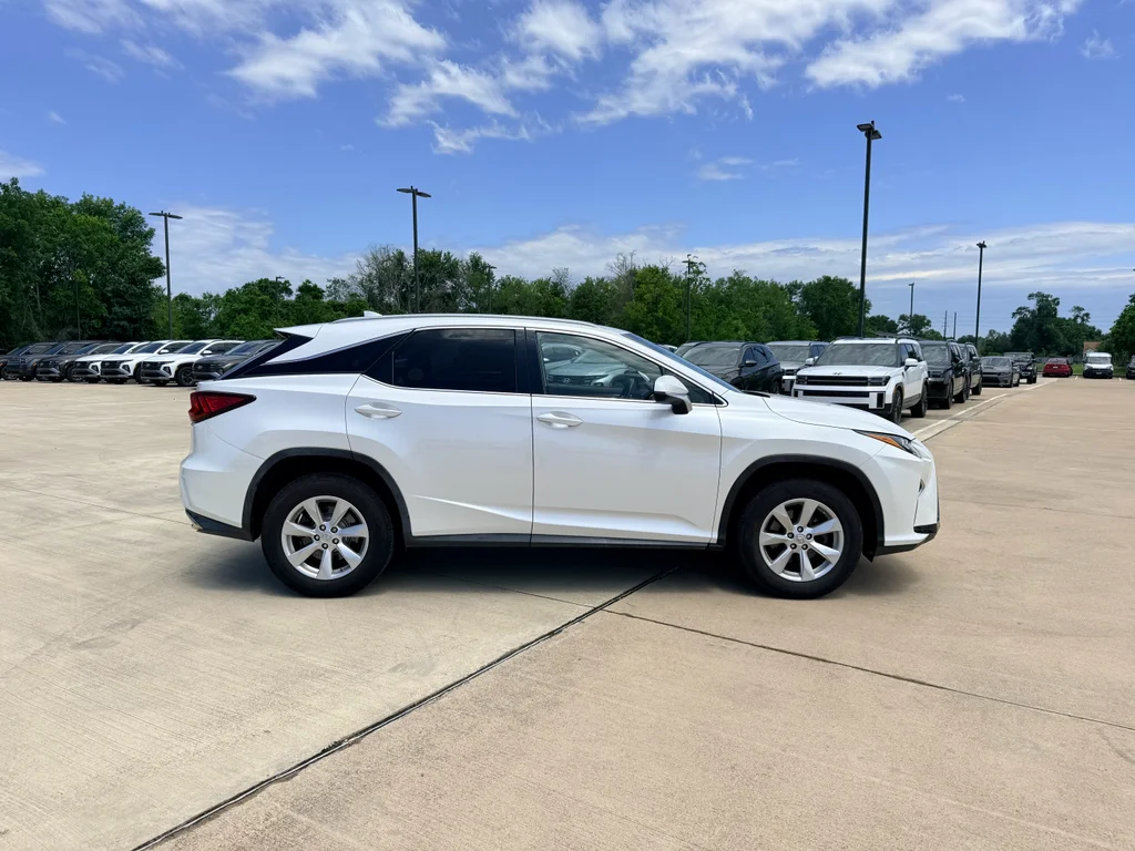 Used 2016 Eminent White Pearl Lexus Base image 5