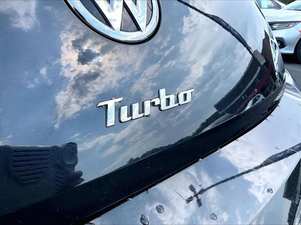 Used 2017 Black Volkswagen 2.0T R-Line image 8