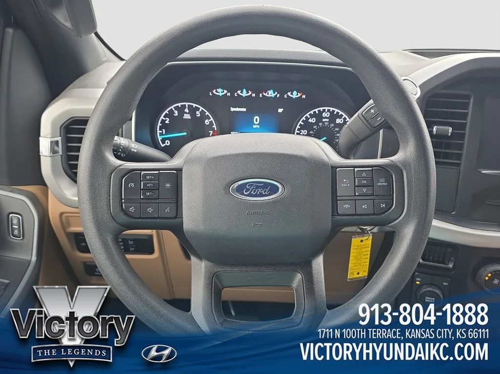 Used 2023 Blue Ford XLT image 9
