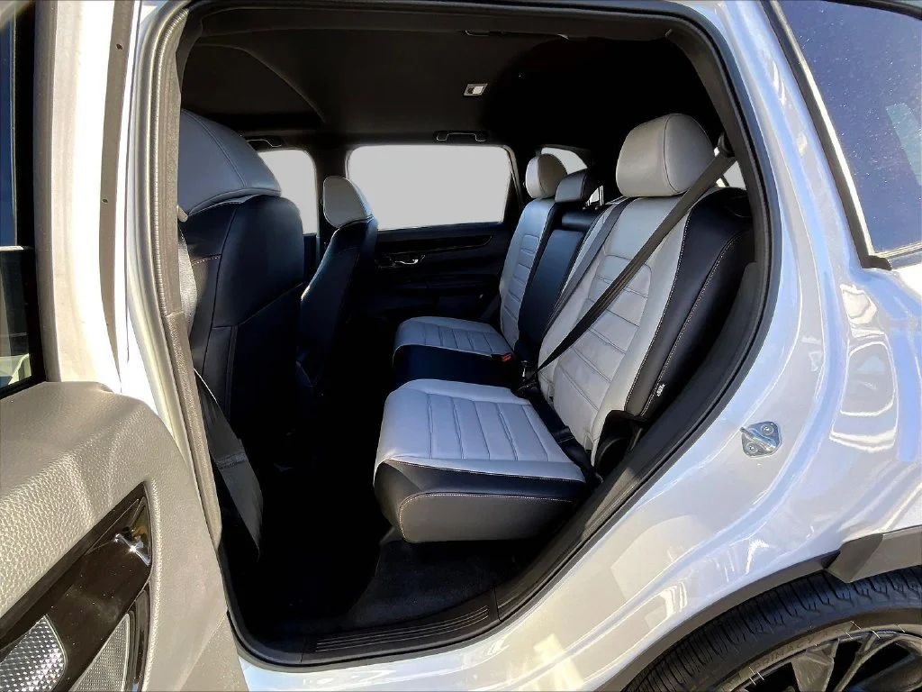 New 2027 Platinum White Pearl Honda Sport Touring Hybrid AWD image 24