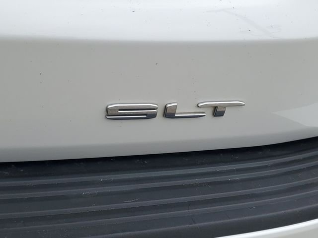 Used 2023 White GMC SLT image 7