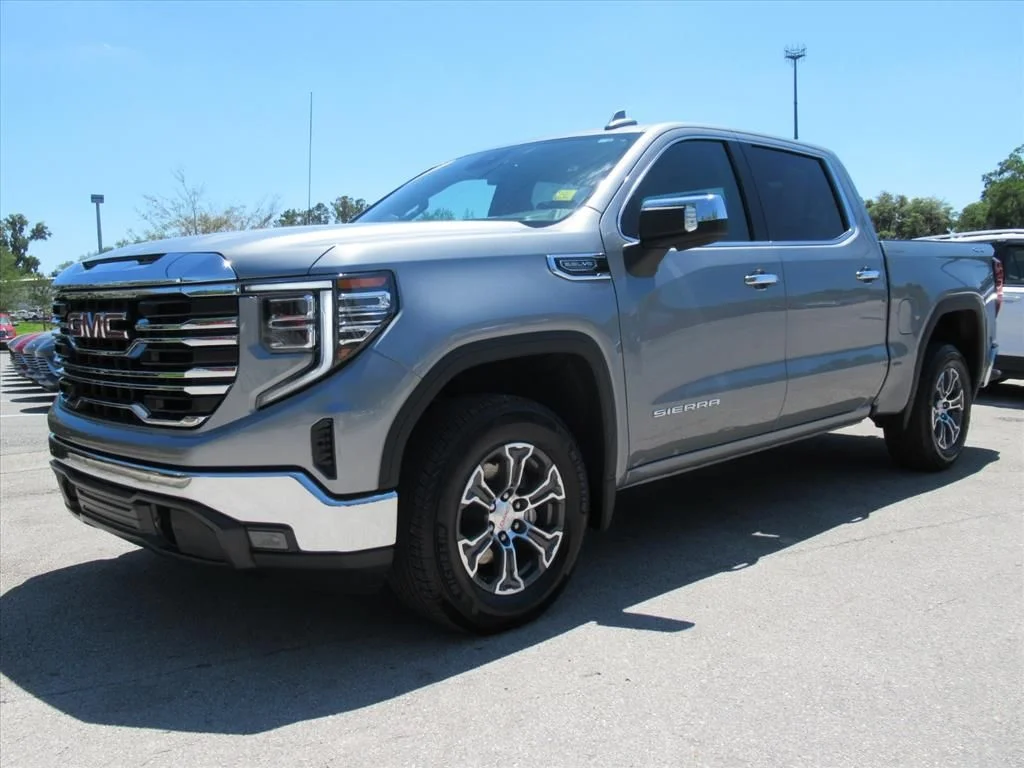 Used 2026 Silver GMC SLT image 3