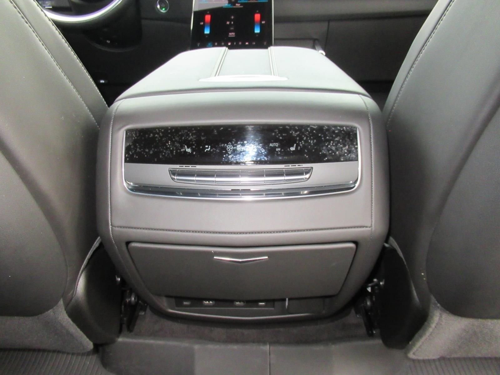 Used 2026 Black Cadillac Platinum Sport image 40