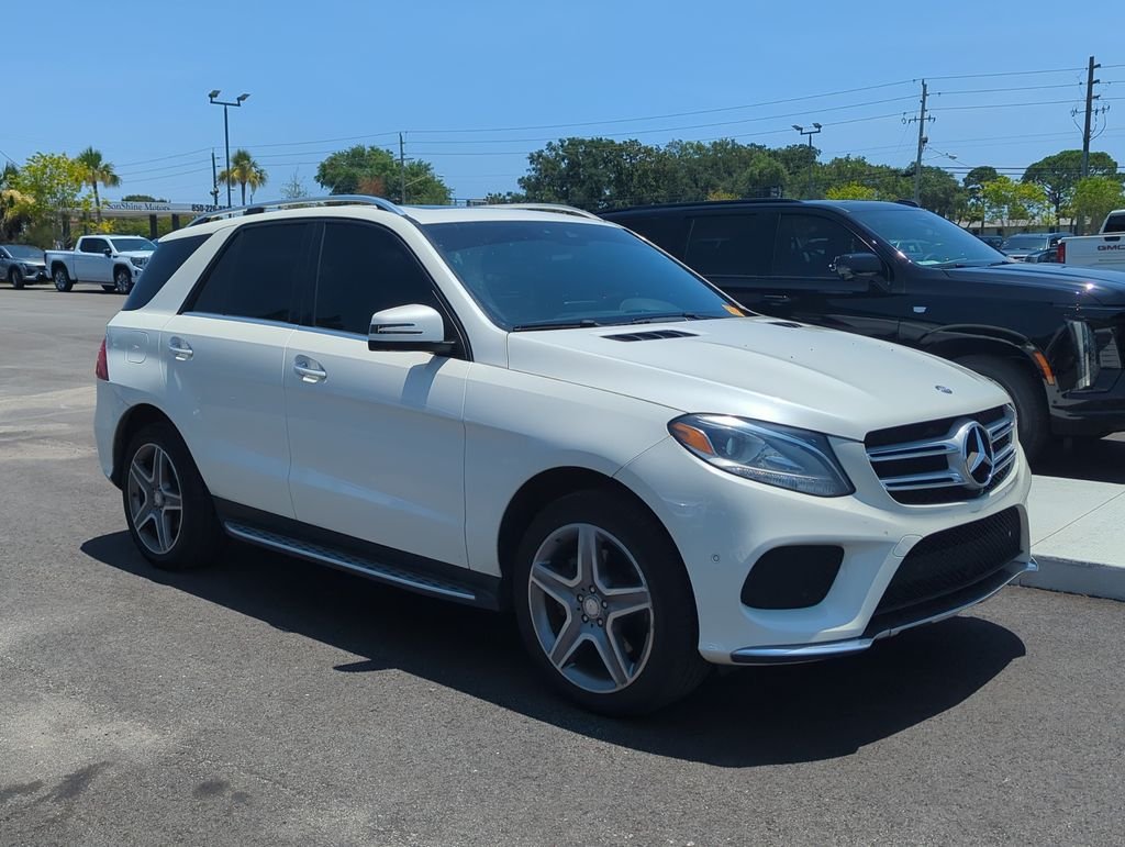 Used 2016  Mercedes-Benz GLE 400 image 1