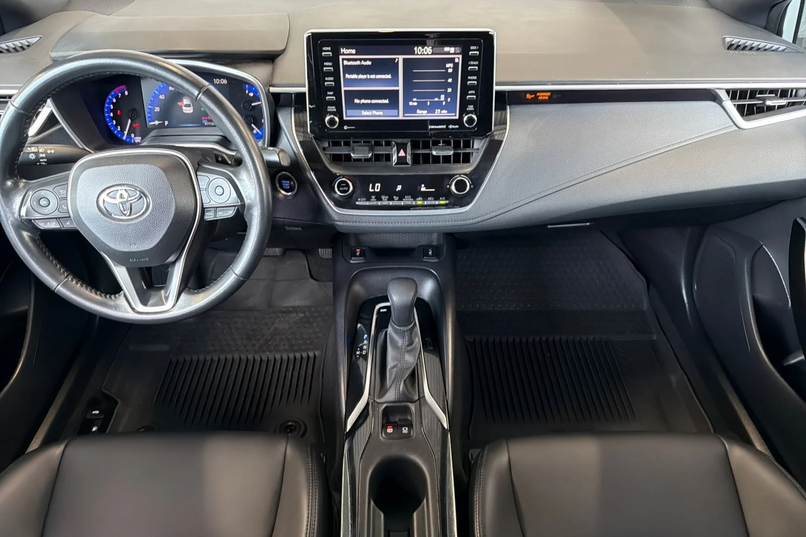 Certified Used 2022 Wind Chill Pearl Toyota XSE image 12