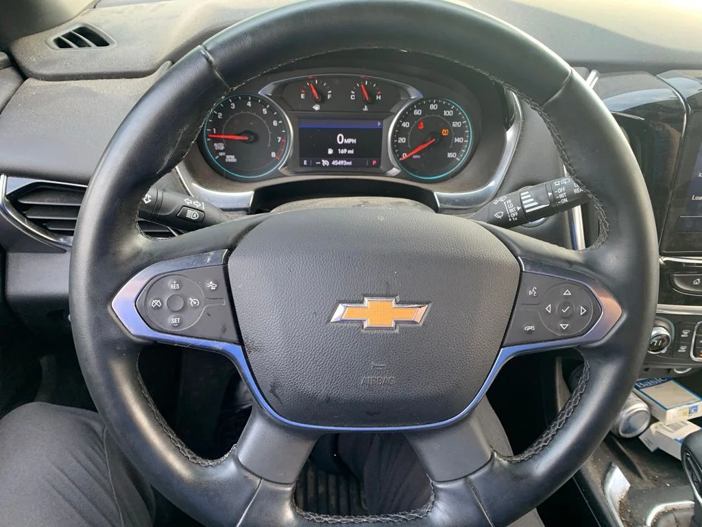 Used 2023 Sterling Gray Metallic Chevrolet LT image 9