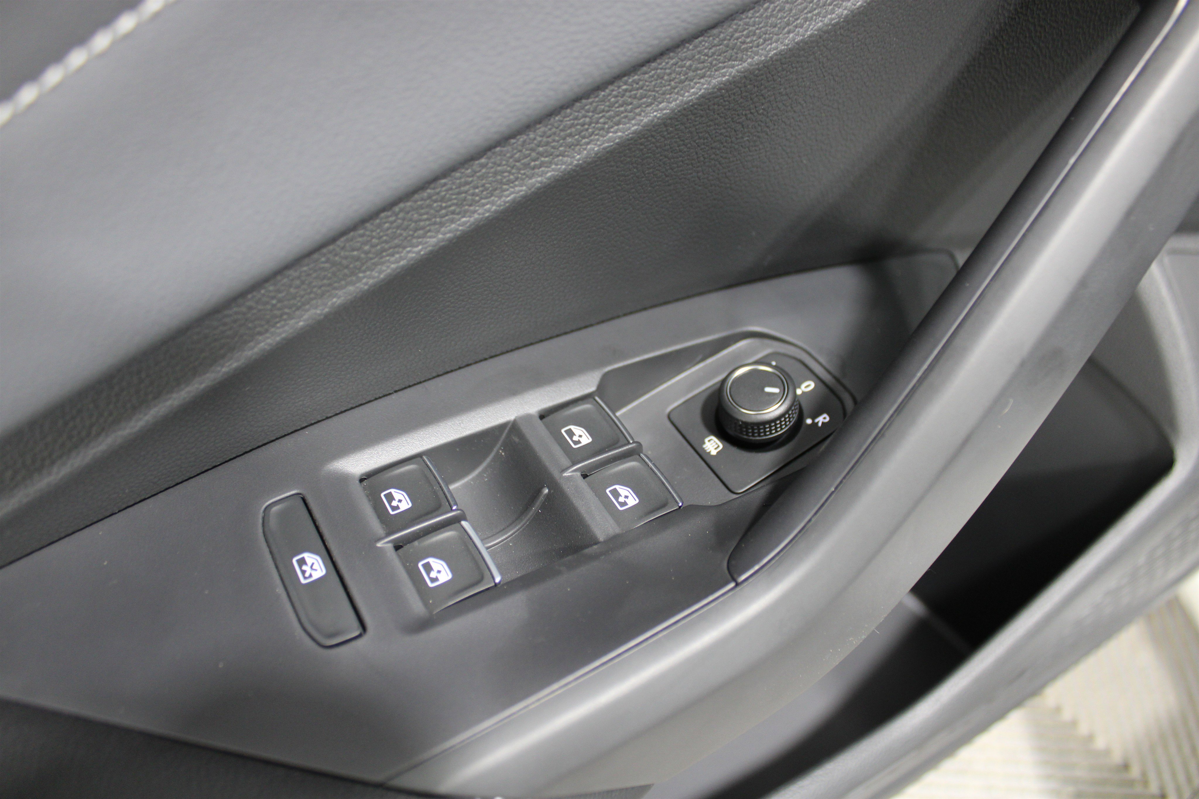 New 2026 Opal White Pearl Volkswagen SEL image 7
