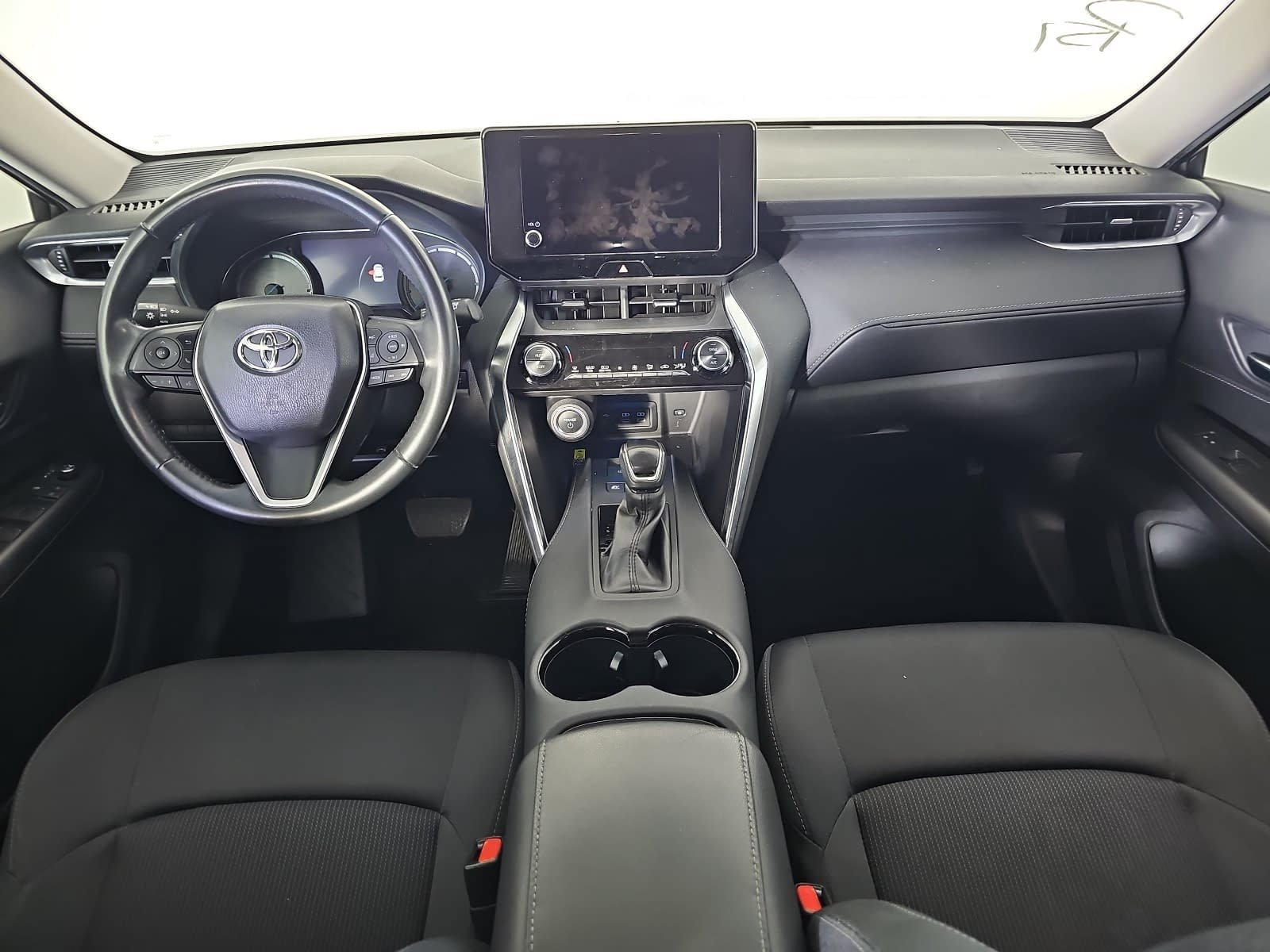 Used 2023 Silver Toyota LE image 11