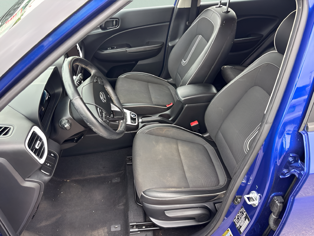 Used 2023 Blue Hyundai Limited image 9