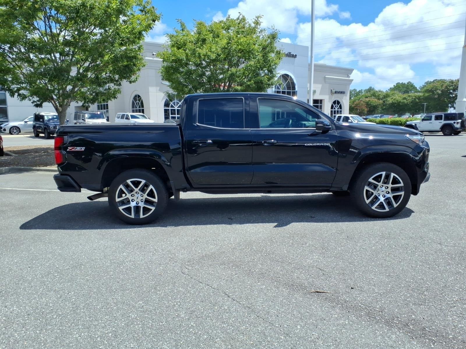 Used 2023 Black Chevrolet 4WD Z71 image 12