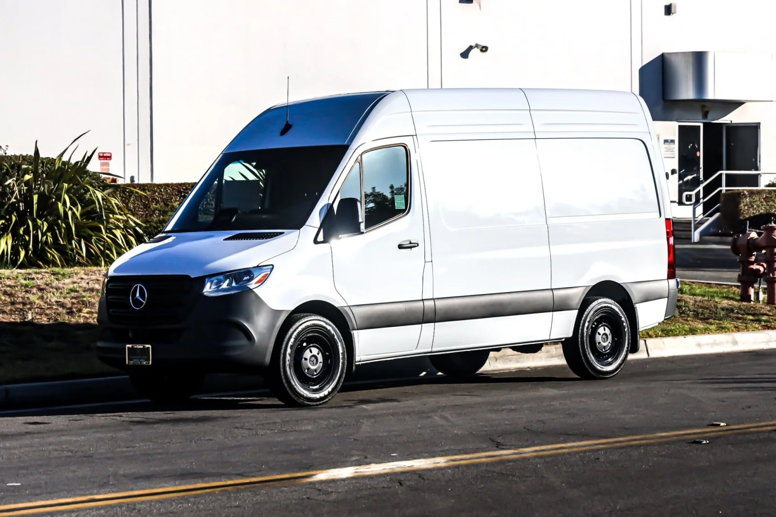 2025 Mercedes-Benz Sprinter 2500 144 WB HO's photo