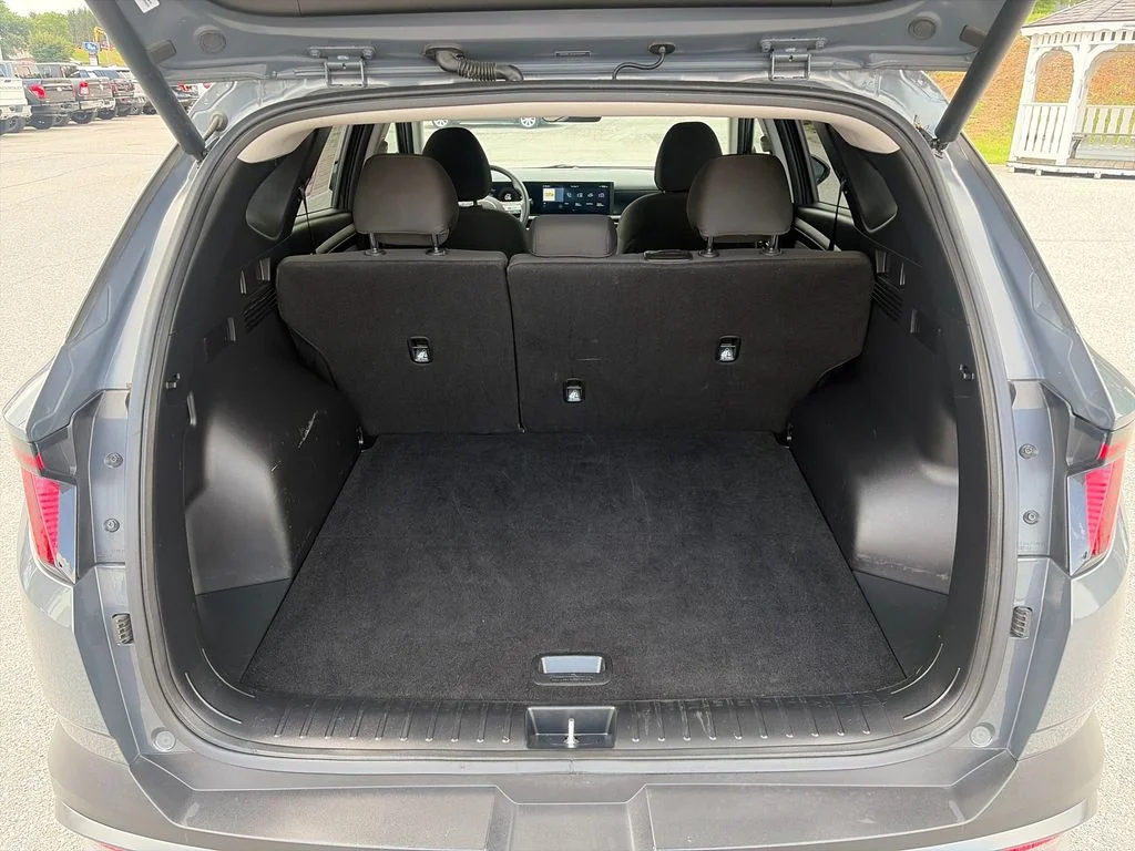 Used 2025 Gray Hyundai SEL image 22