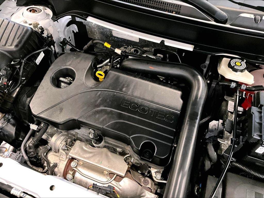 Used 2023 IRIDESCENT PEARL TRICOAT Chevrolet Premier image 36