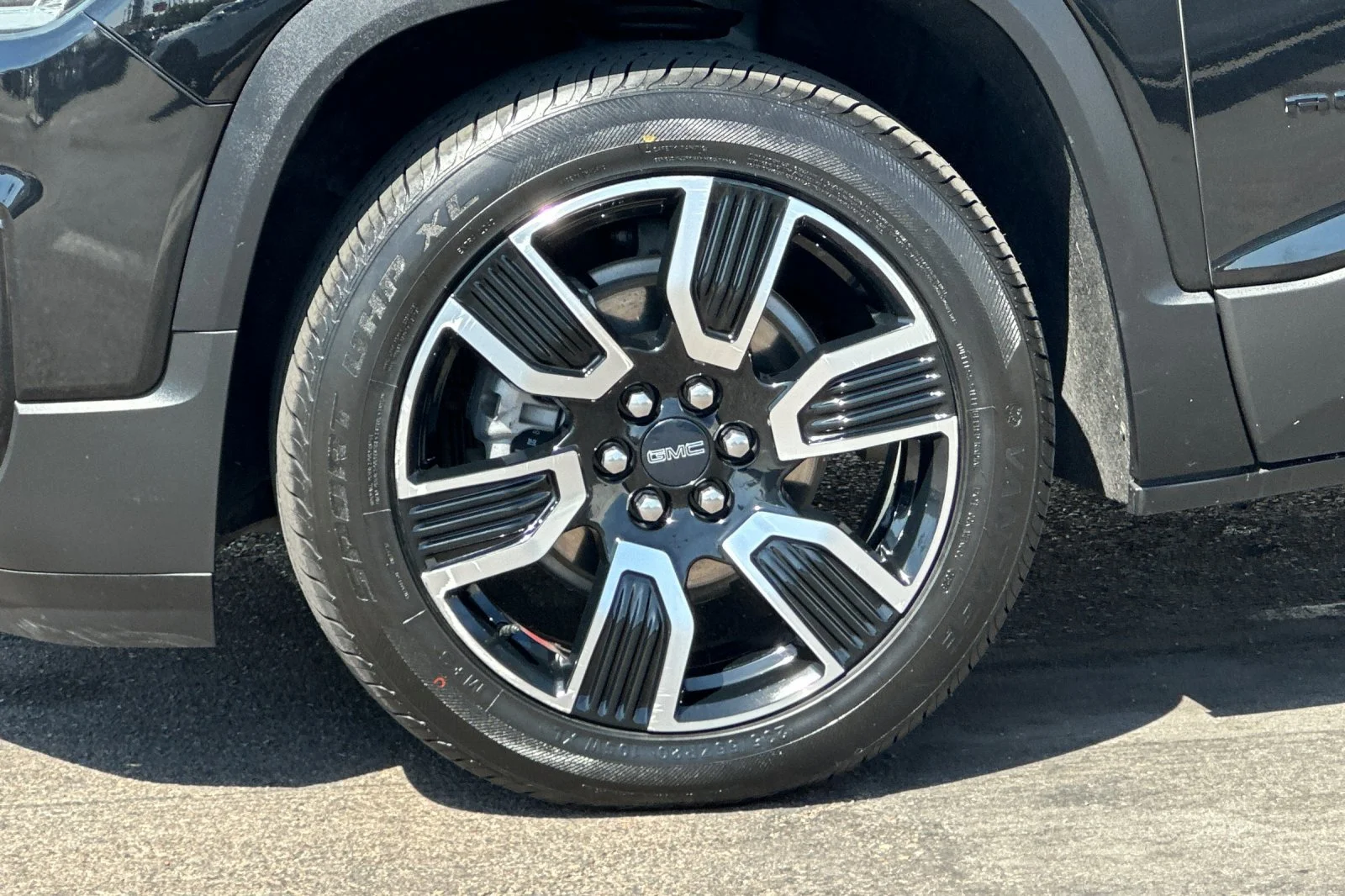 Used 2021 Black GMC SLT image 27