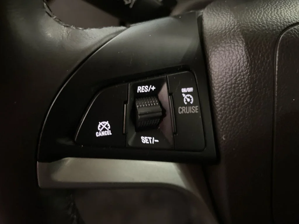 Used 2019 Summit White Chevrolet LT image 14