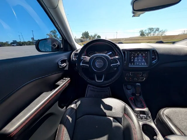 Used 2021 White Jeep Trailhawk image 13