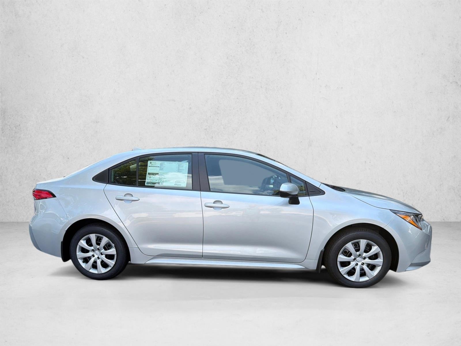 New 2027 Classic Silver Metallic Toyota LE image 2