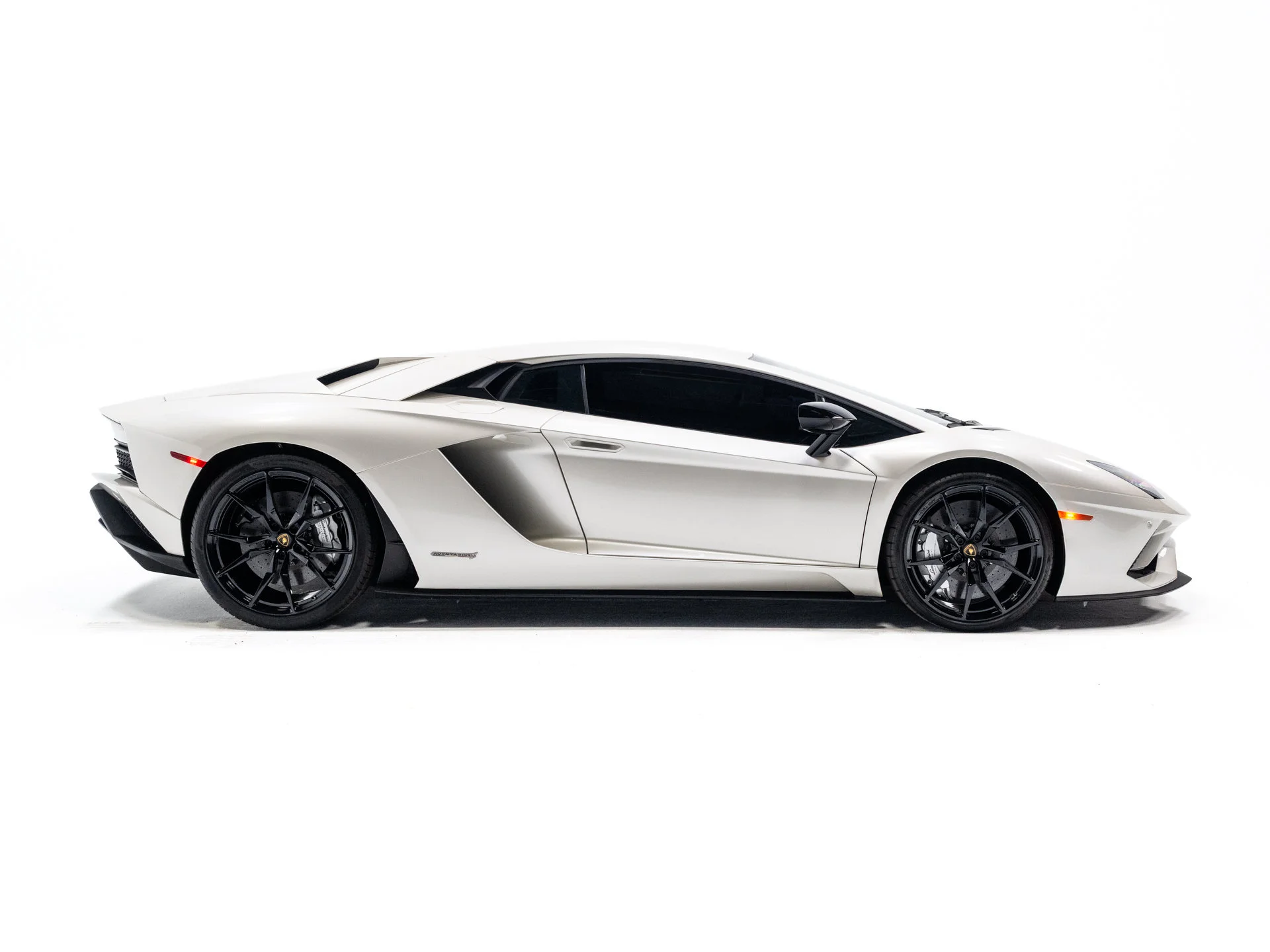 Used 2018 Bianco Isis Lamborghini  image 6
