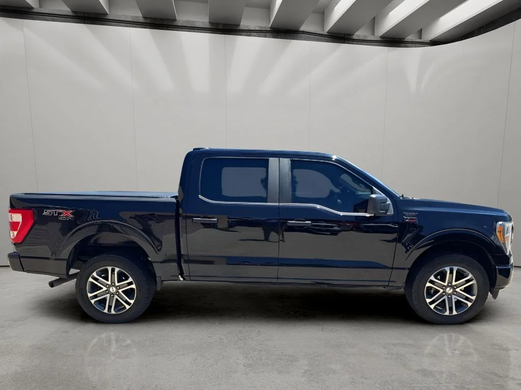 Used 2022 Black Ford  image 6
