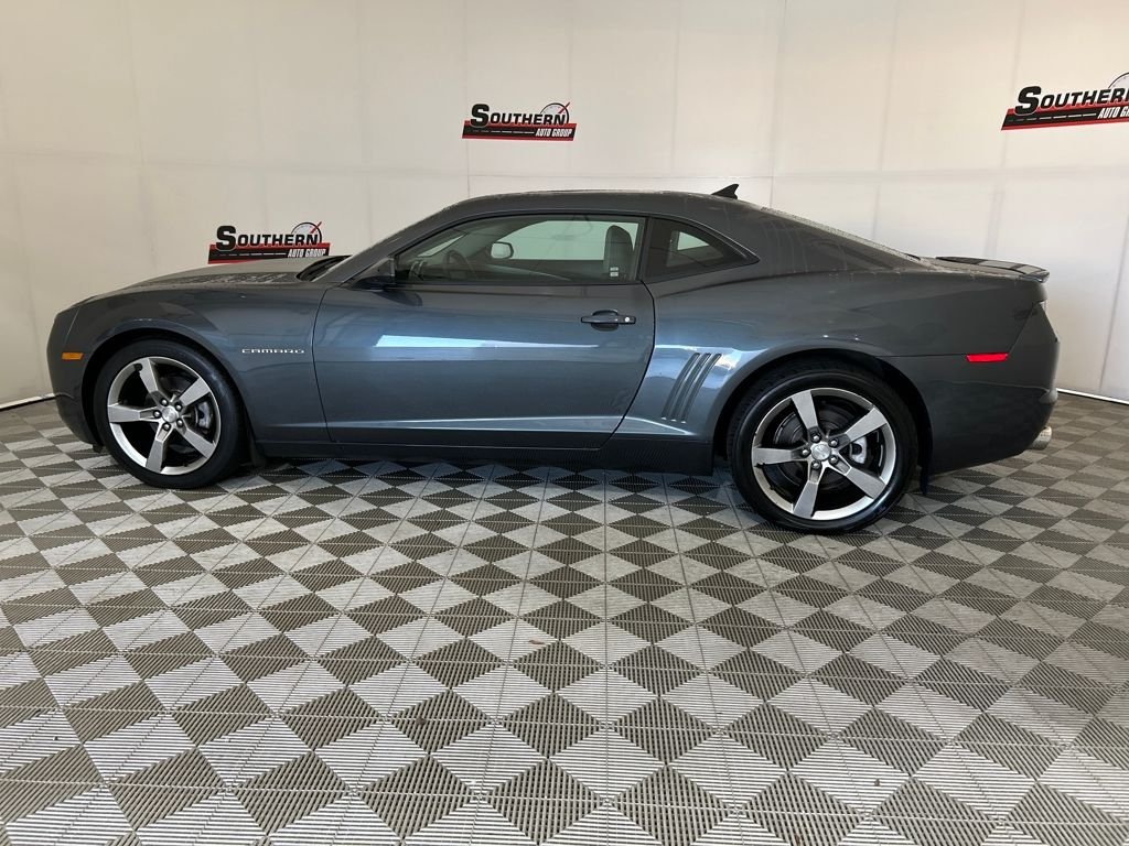 2011 Chevrolet Camaro 2LT photo 2