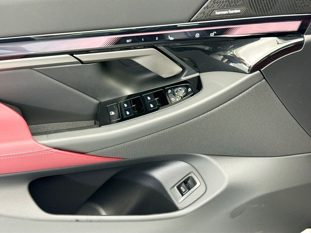 New 2027 Black Sapphire Metallic BMW 530i image 22