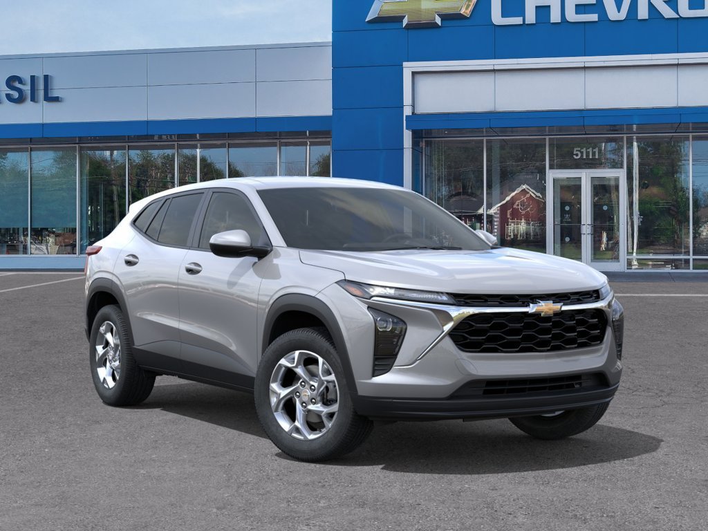 2026 Chevrolet Trax LS - Photo 7