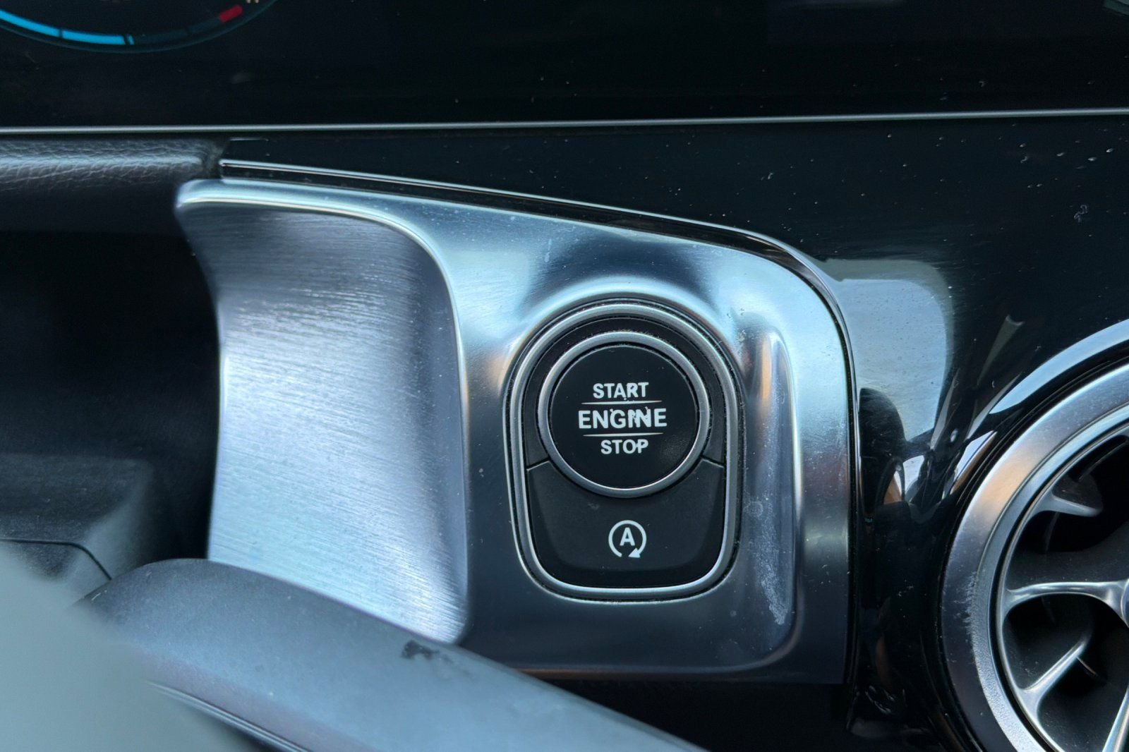 Used 2021 Gray Mercedes-Benz GLB 250 image 20