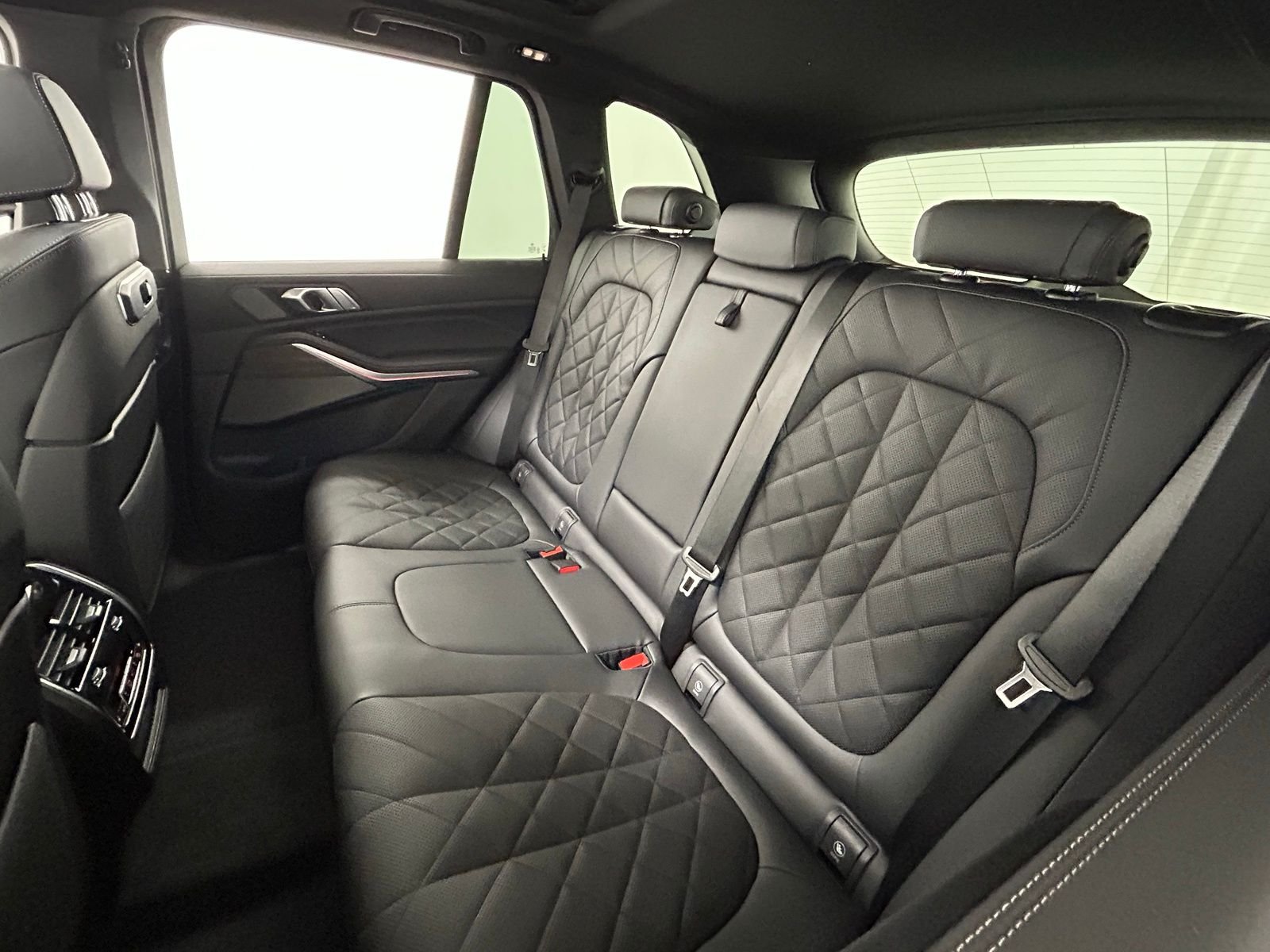 2026 BMW X5 40i - Photo 32