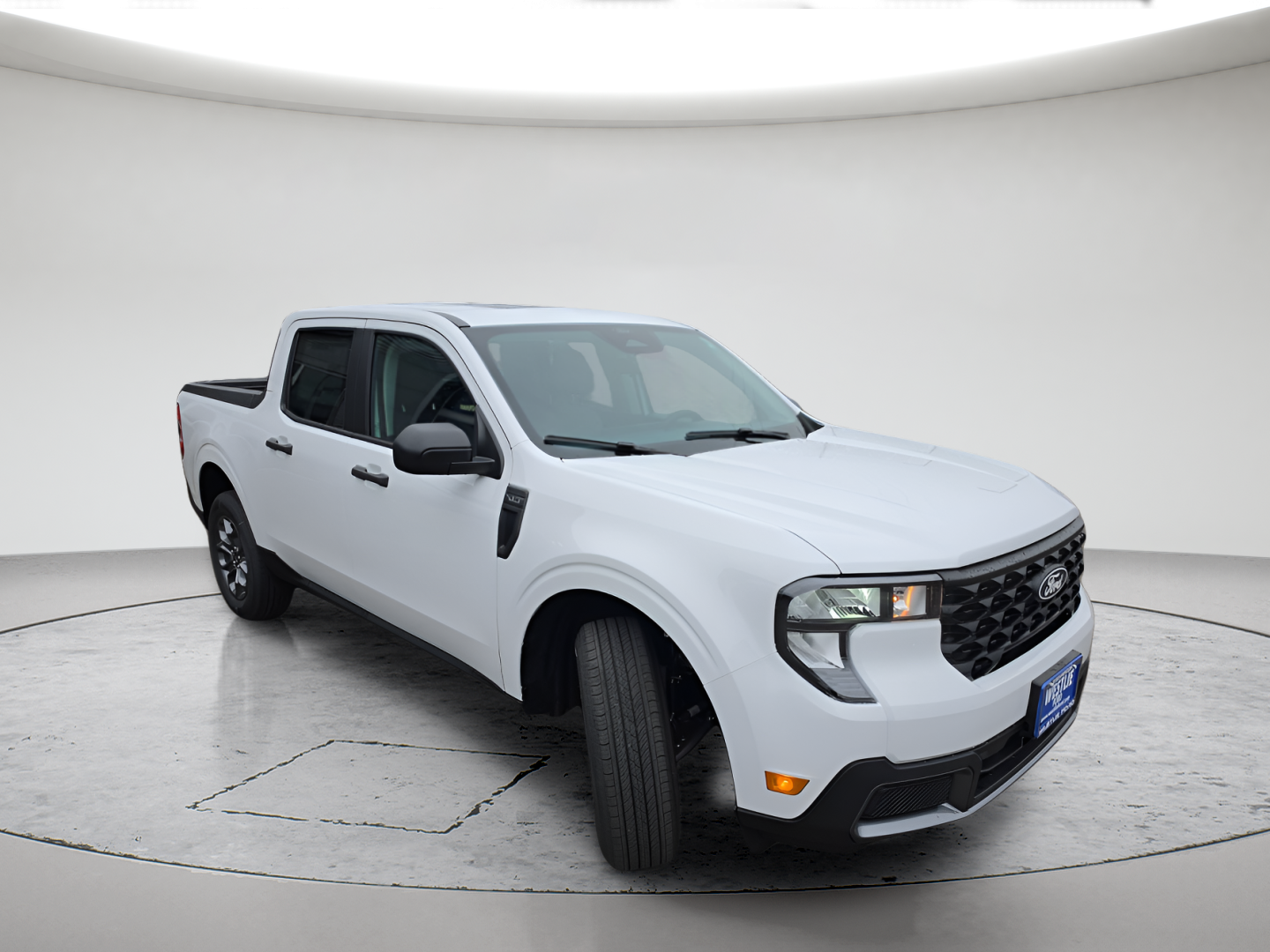 New 2026 Oxford White Ford XLT image 7
