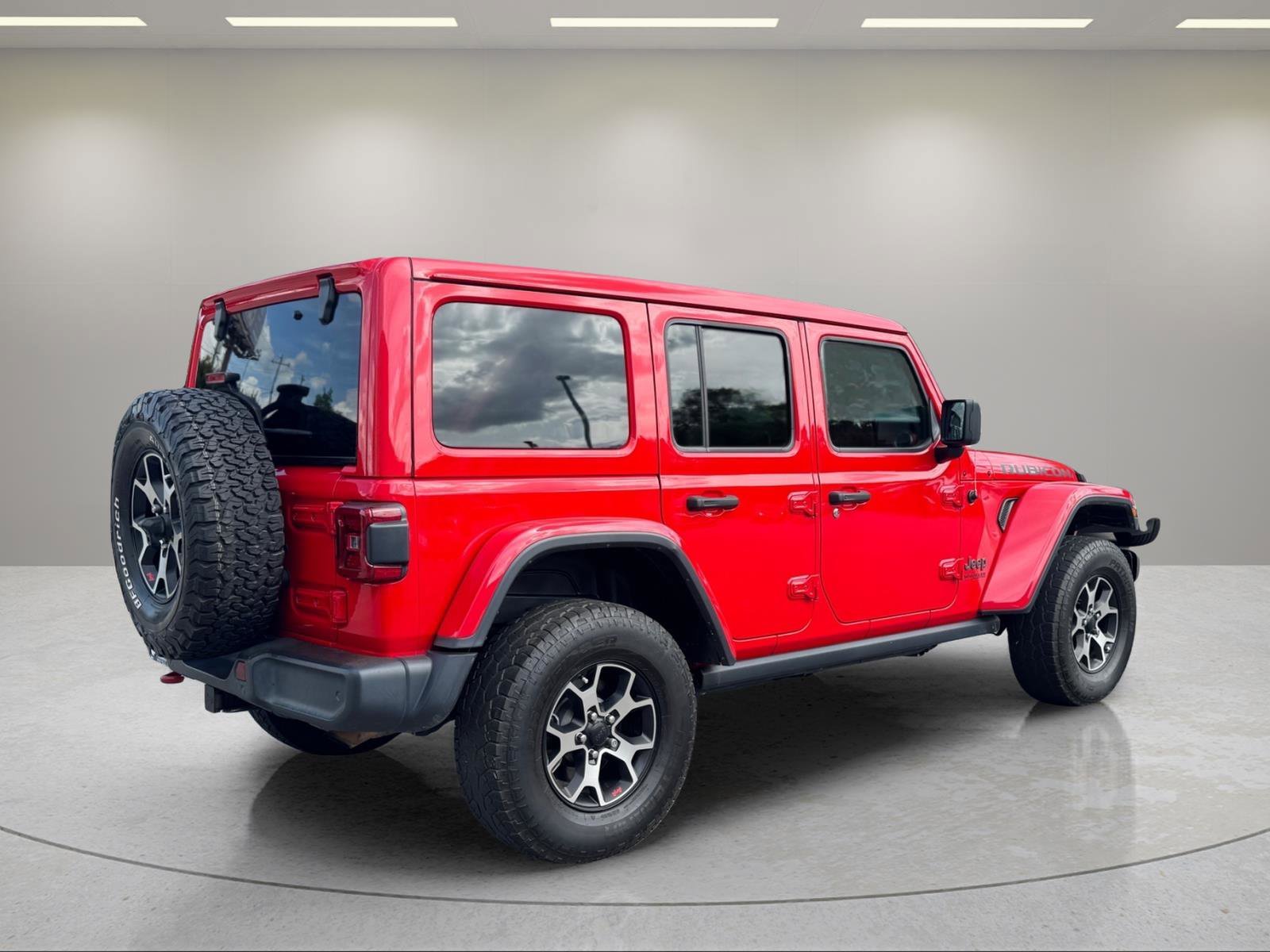 Used 2021 Firecracker Red Clearcoat Jeep Unlimited Rubicon image 5