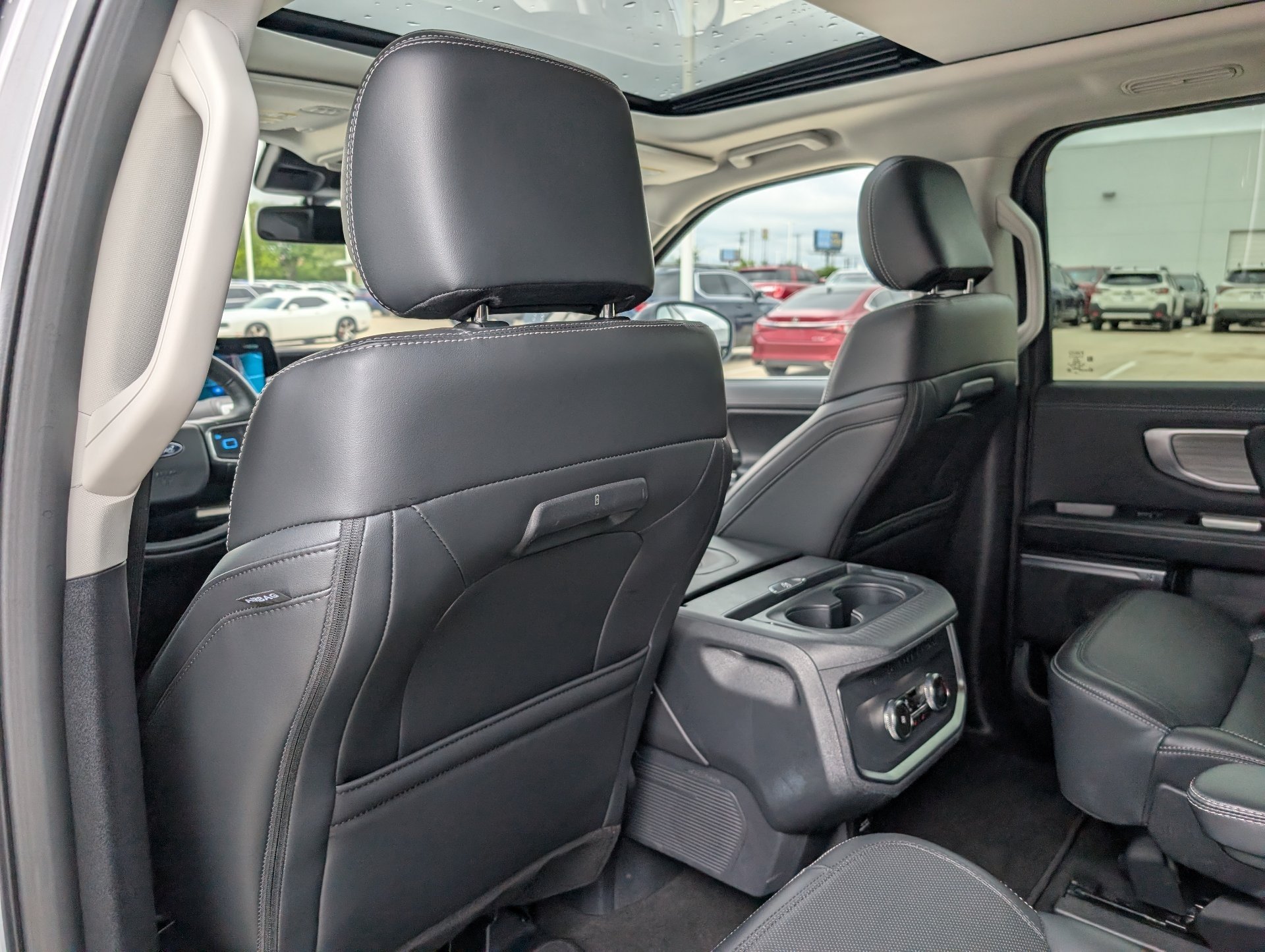 Used 2025 Silver Ford Platinum image 25