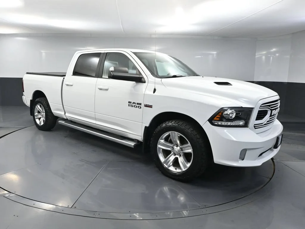 Used 2018 White Ram Sport image 1