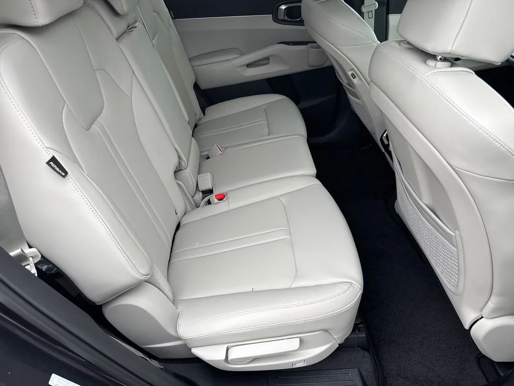 New 2025 Gray Kia S image 15