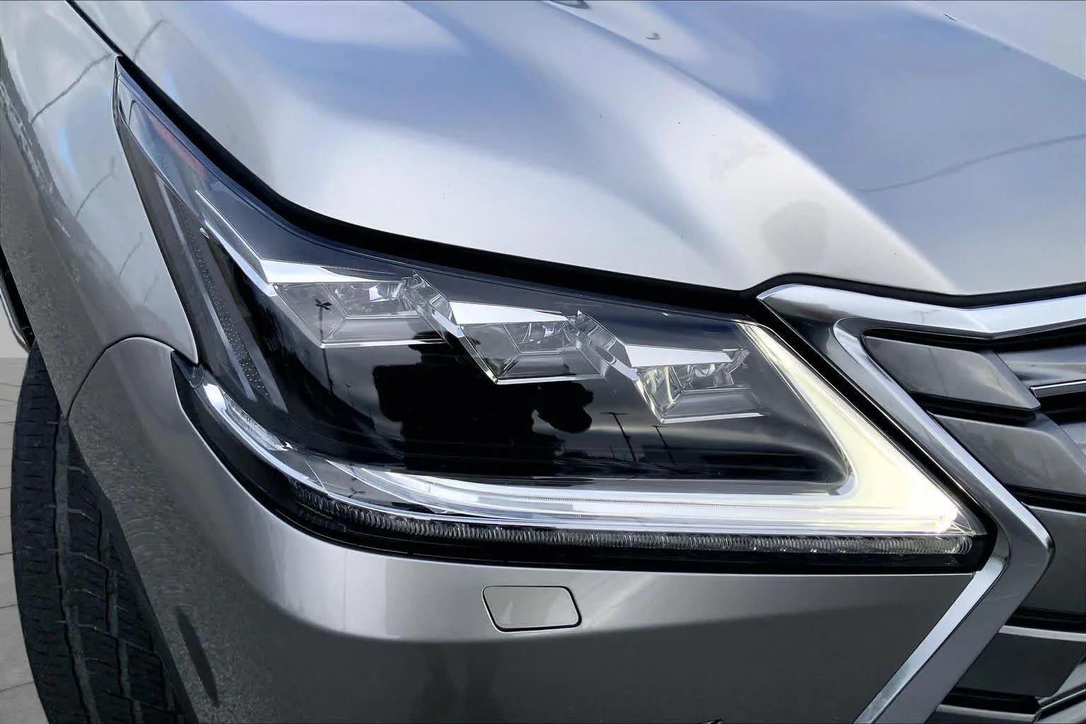 Used 2017 Atomic Silver Lexus  image 26