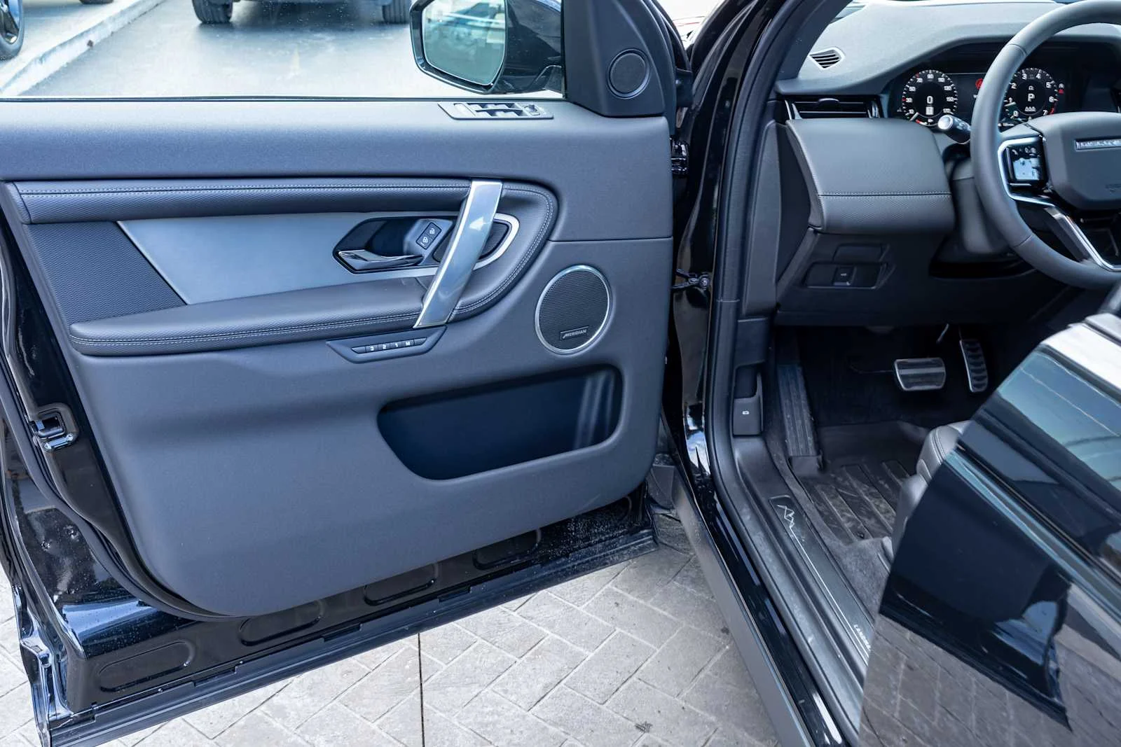 2026 Land Rover Discovery Sport Landmark - Photo 10