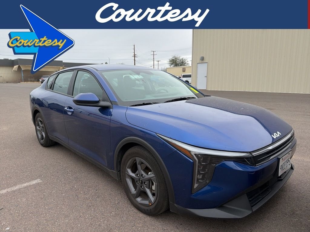 2025 Kia K4 LXS