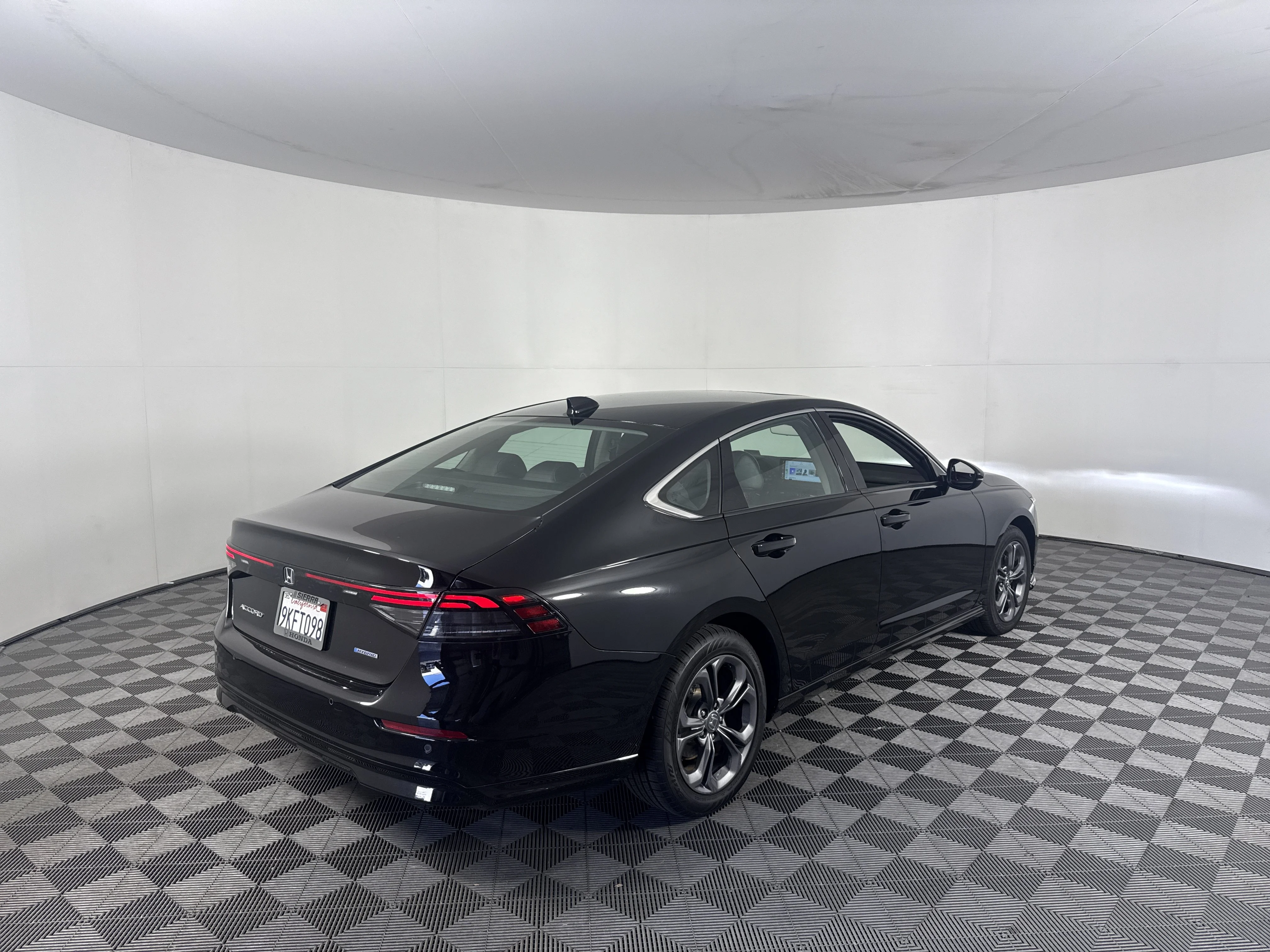 2024 Honda Accord Hybrid EX-L - Photo 35