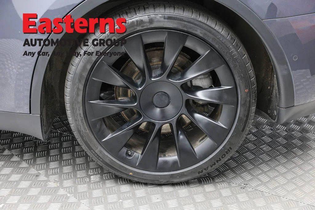 Used 2021 Gray Tesla Long Range image 8